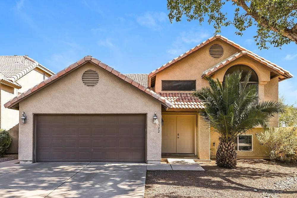 4 bed, 3.5 bath, 2345 sqft, $2,700 — Photo 1
