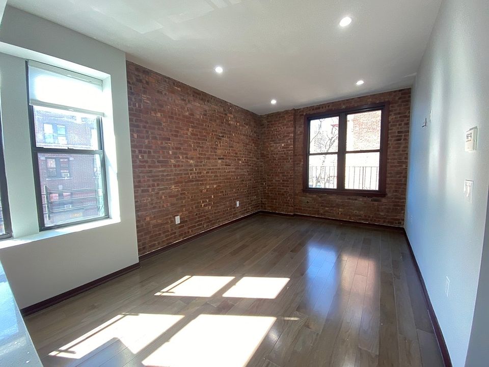 1st image of 318 Rogers Ave #2A