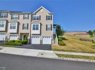 6020 Valley Forge Dr, Coopersburg, PA 18036