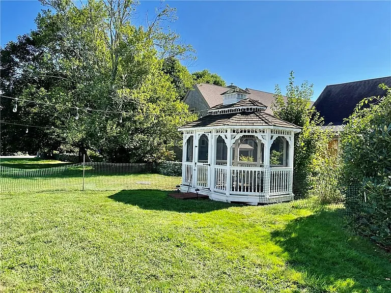 27 S Shore Rd — Photo 20