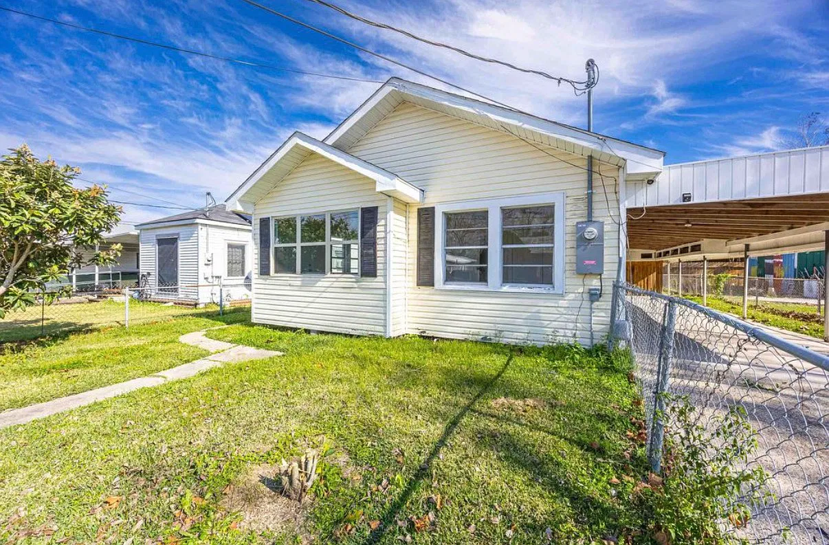 3 bed, 1160 sqft, $1,000 — Photo 3