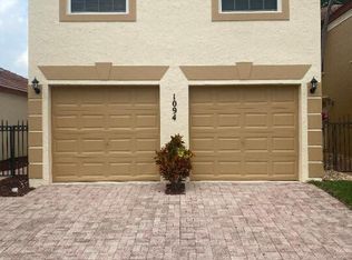 1094 Via Jardin, Riviera Beach, FL 33418