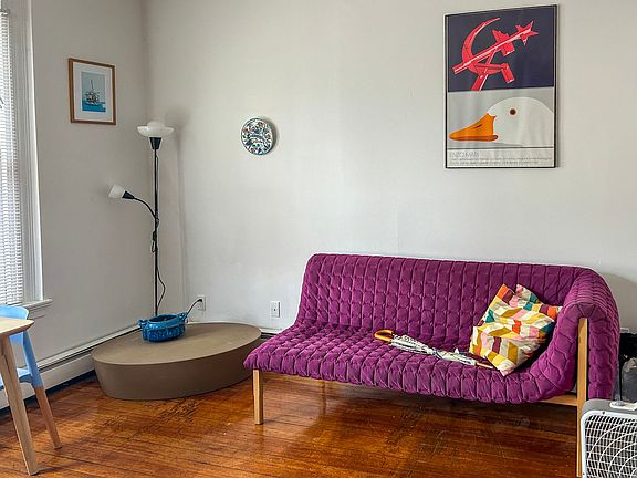 4th image of 196 Park St #1
