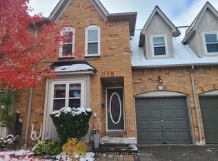 5940 Glen Erin Dr #23, Mississauga, ON L5M 5W9