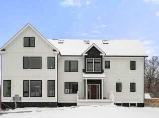 17 Boutwell Rd, Andover, MA 01810