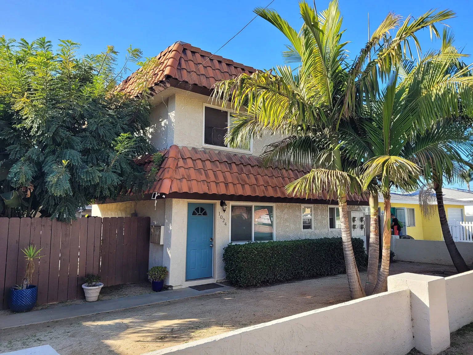 3 bed, 2.5 bath, 1695 sqft, $3,395 — Photo 1