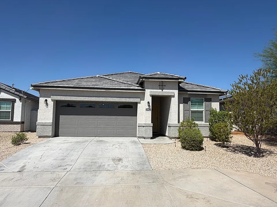 2492 S 242nd Ln