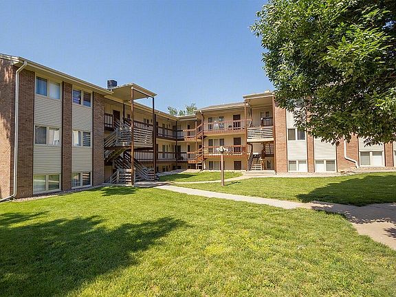 2nd image of 2201 S 10th St #207