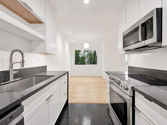 2nd image of 7767 Hollywood Blvd APT 301