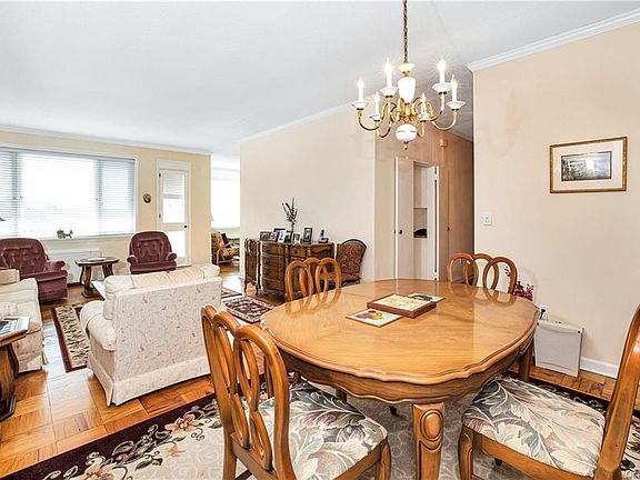 5th image of 16 Rockledge Ave APT 6H2