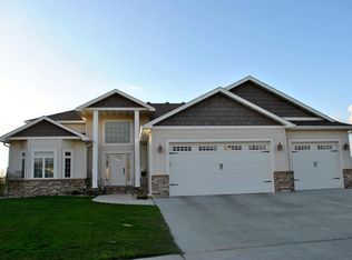 4973 38th Ave S, Fargo, ND 58104