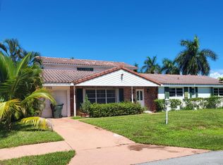 233 NE 11th St, Boca Raton, FL 33432