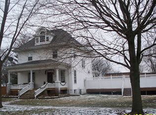 263 N Oak St, Herscher, IL 60941