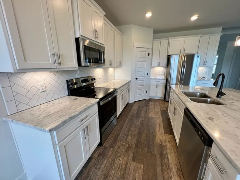 2403 Blue Heron Dr — Photo 14