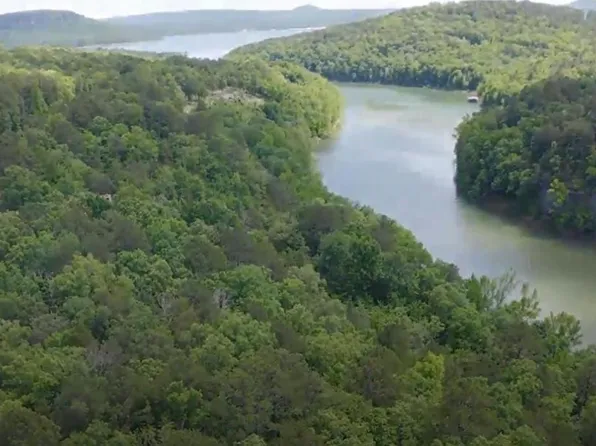 128 Lynn Creek Dr, Fairfield Bay, AR 72088