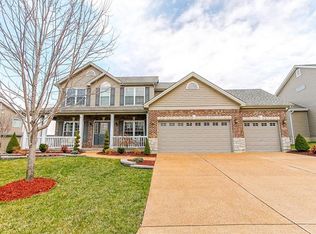 26 Mason Hill Dr, Lake Saint Louis, MO 63367