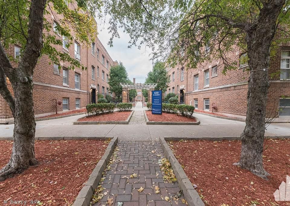 1st image of 622 W Barry Ave #1615