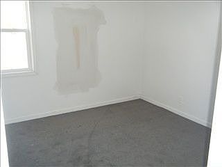 4th image of 60421 Missouri Ave