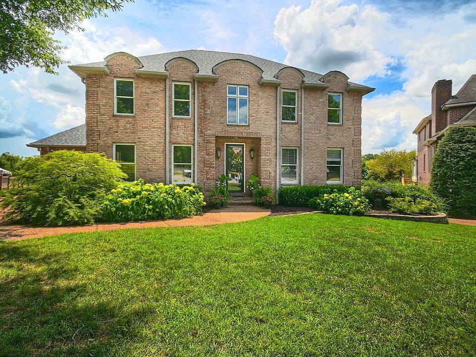 1st image of 708 Marlborough Pl