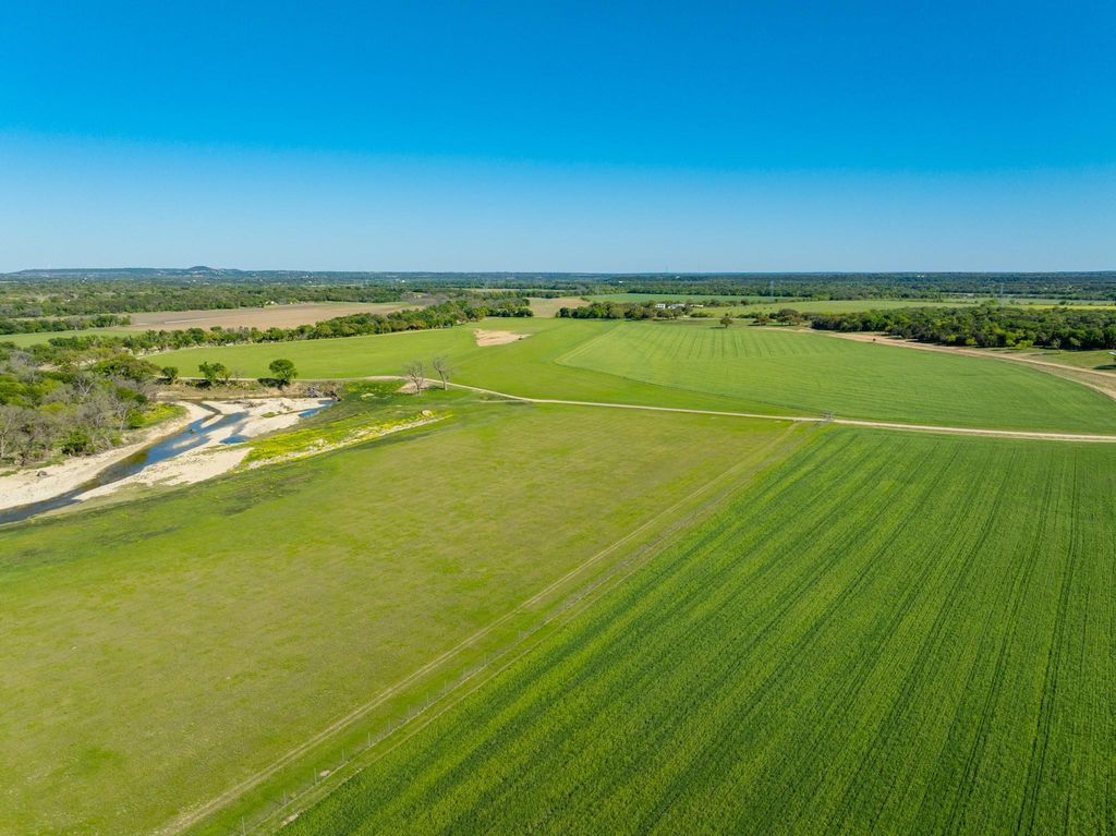 4503 Fm 1715, Lampasas, TX - More
