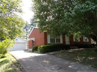 523 Navajo Dr, New Albany, IN 47150