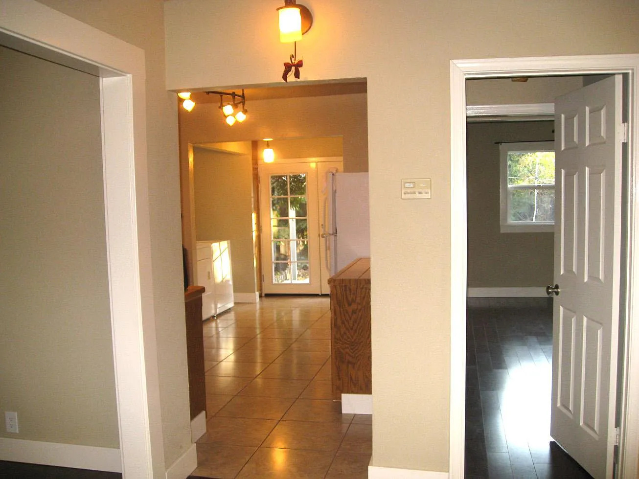 1 bed, 862 sqft, $2,295 — Photo 3