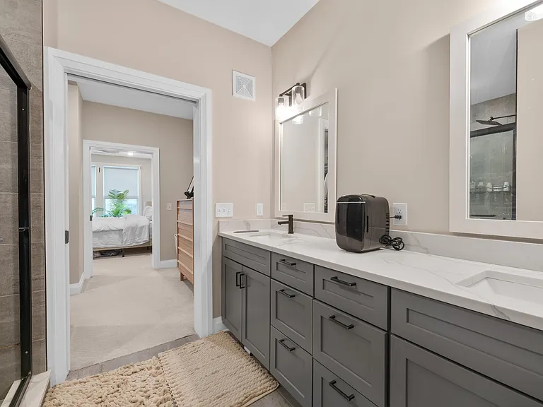 751 N 6th St #208 — Photo 22