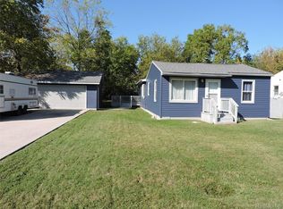 2043 E Schumacher St, Burton, MI 48529
