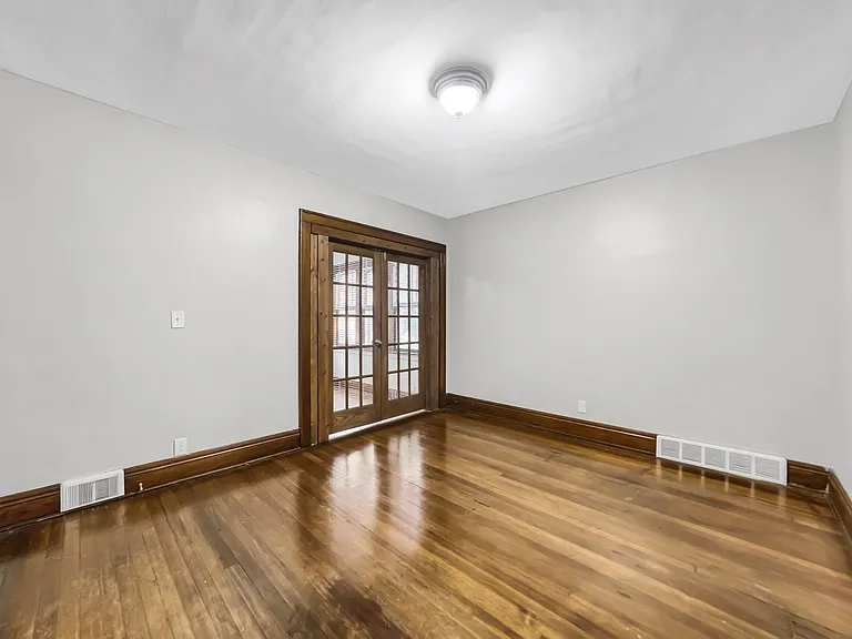 36 Callodine Ave #1 — Photo 3