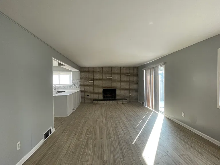 28439 Wexford Dr — Photo 10