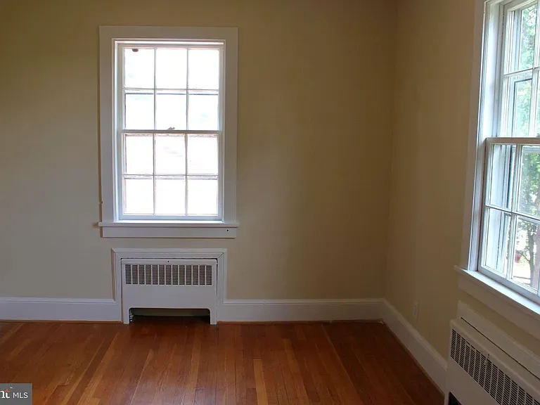 218 Piedmont St #3 — Photo 4