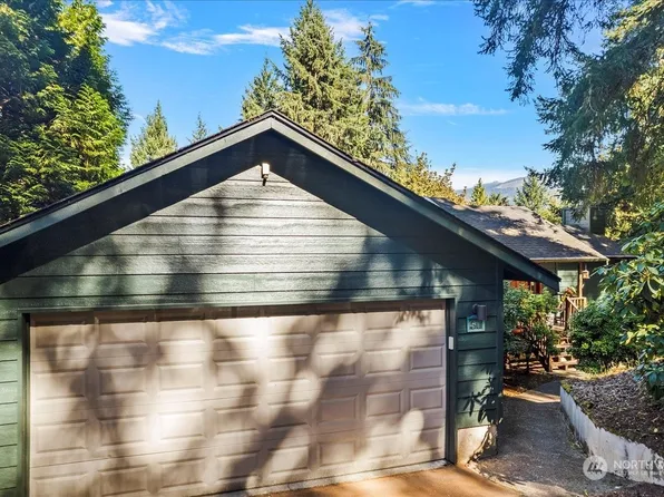 50 Louise View Drive, Bellingham, WA 98229