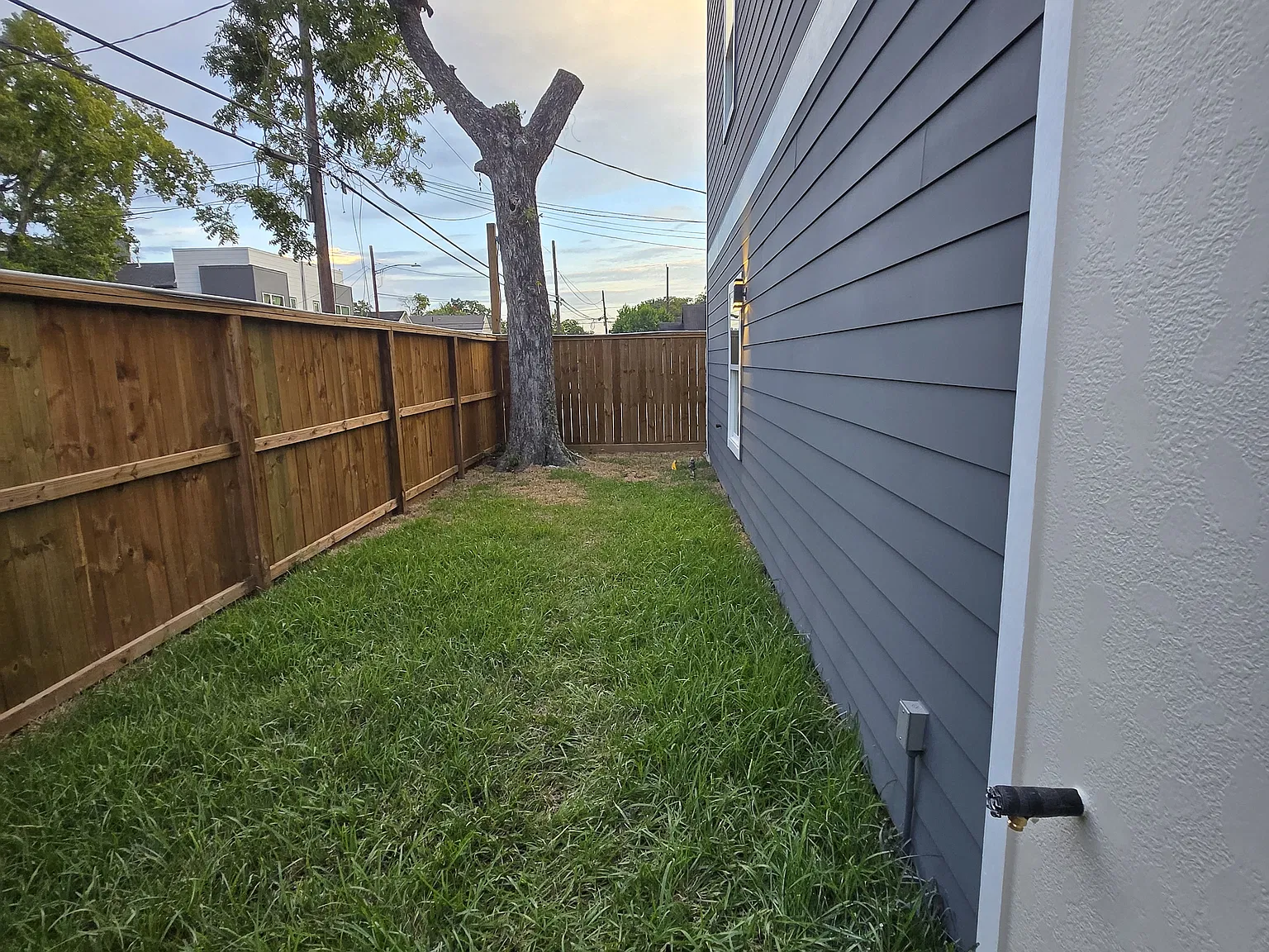4 bed, 3.5 bath, 2559 sqft, $3,500 — Photo 4