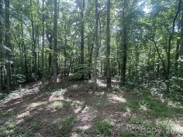 2060 Highway 19 Hwy S, Bryson City, NC 28713