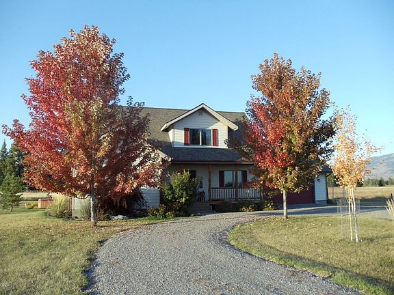 2nd image of 111 River Butte Dr