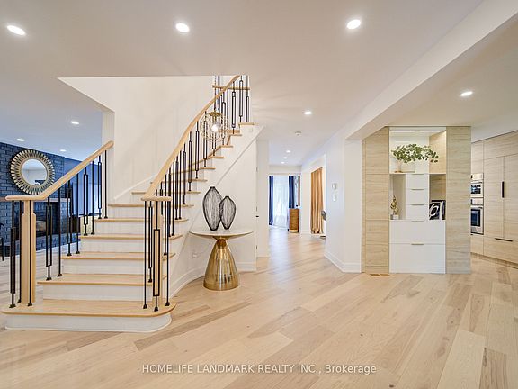 5th image of 1360 Old English Ln