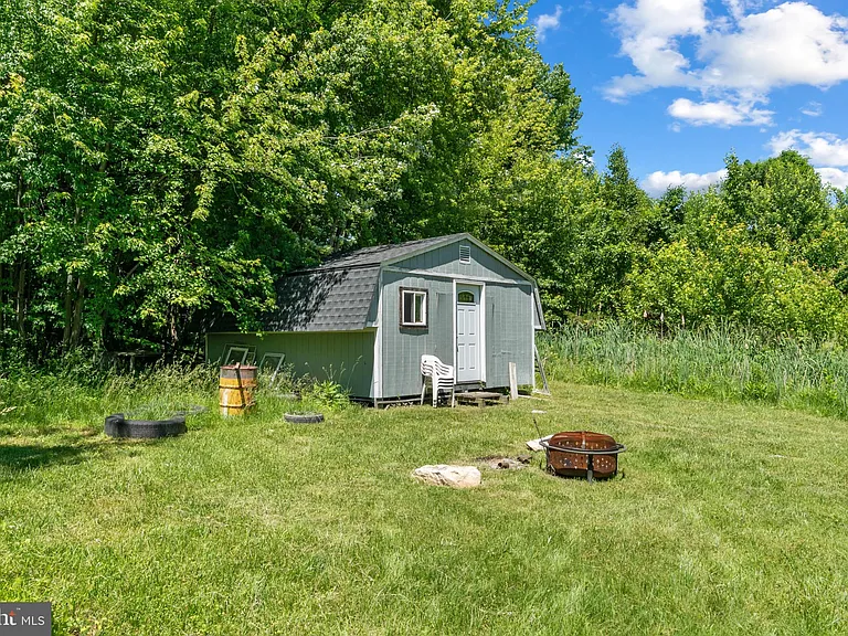 15605 Hanover Pike — Photo 24