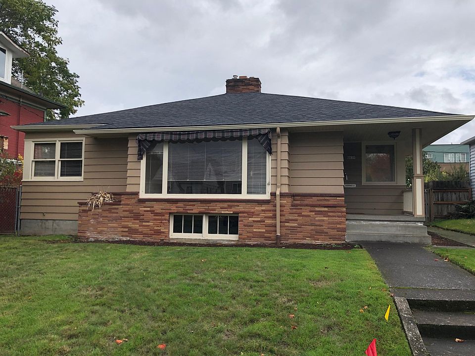 view of house from street