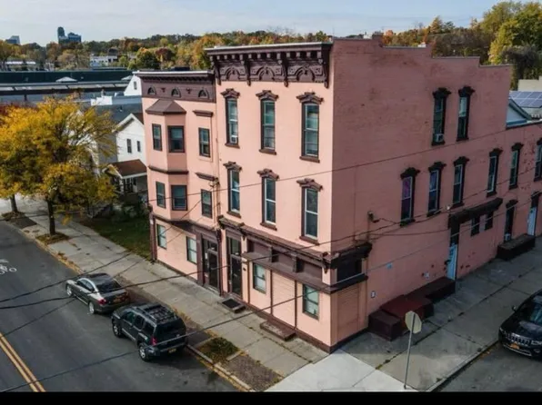 1098-1100 Broadway, Menands, NY 12204