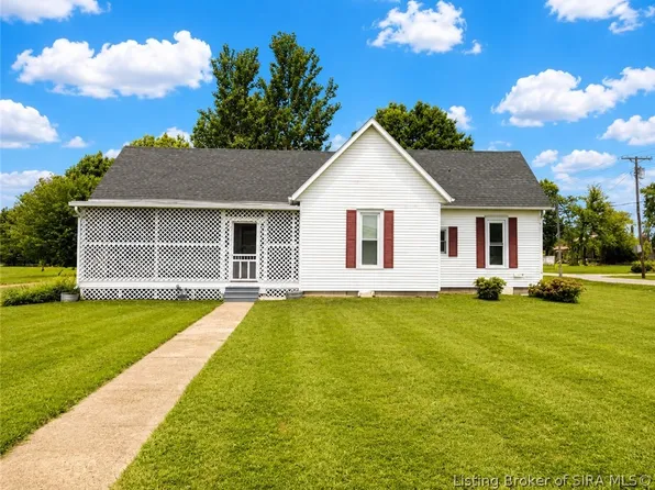 929 S Main Street, Scottsburg, IN 47170