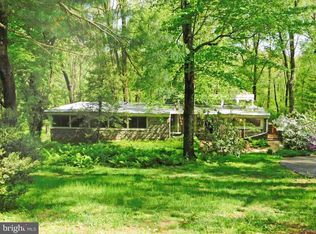 880 Briarwood Rd, Newtown Square, PA 19073