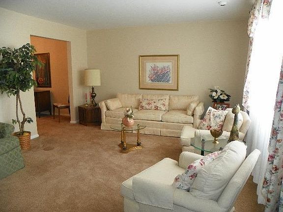 2nd image of 527 Milgin Dr