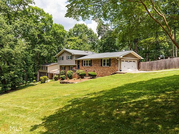 5th image of 3783 Ashwood Dr SE