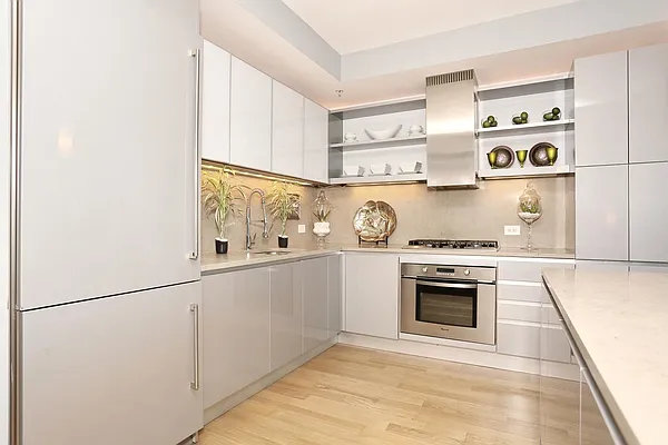 Sold by Weichert/Exchange Place | media 8