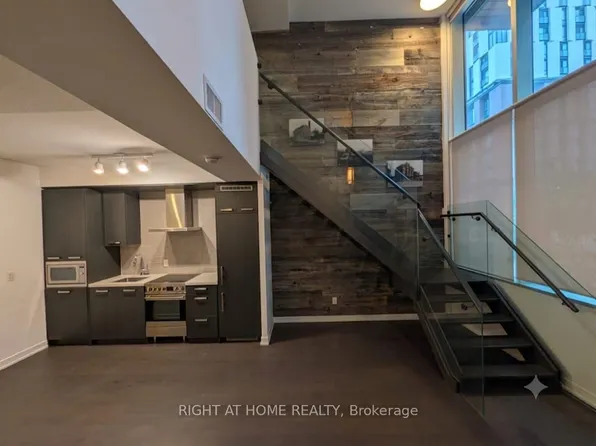 455 Front St E #S115, Toronto, ON M5A 0G2