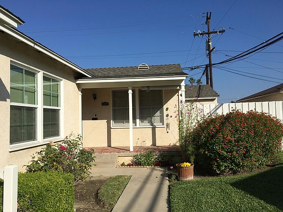 Front porch of unit.