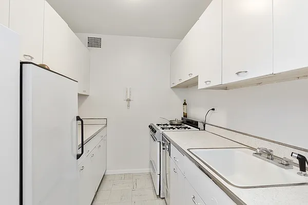 Sold by Corcoran | media 4