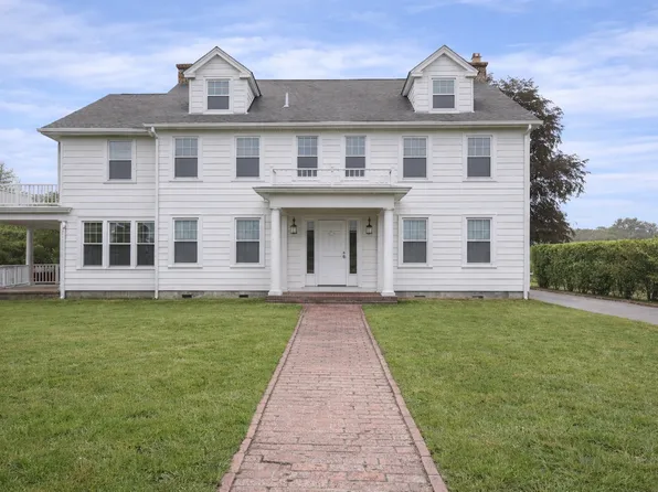 56 Nassau Blvd, Garden City, NY 11530