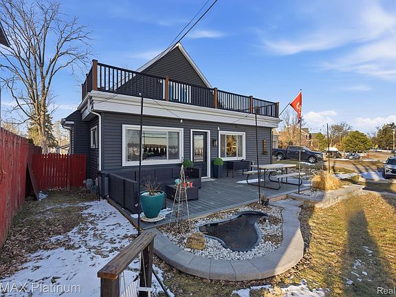 2nd image of 4960 Cooley Lake Rd