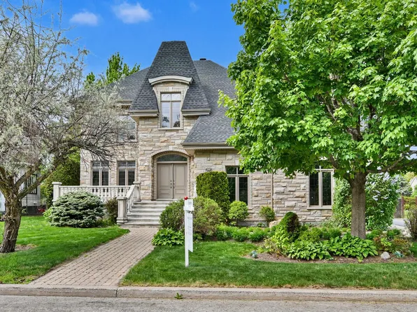 36 Rue De Rochebonne, Blainville, QC J7B 1W9
